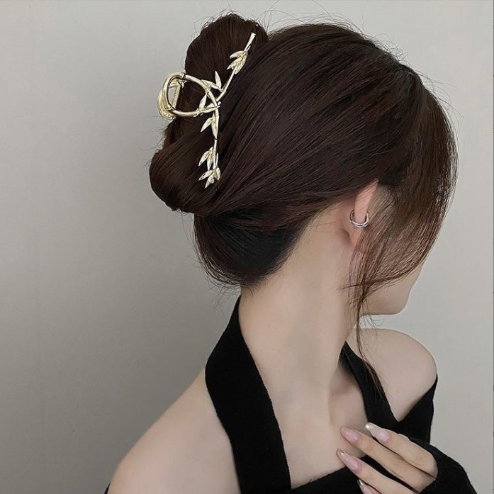 Twisted Metal Claw Clip - Large Jaw Clip for Thick and Fine Hair